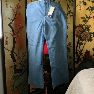 Wide leg jeans